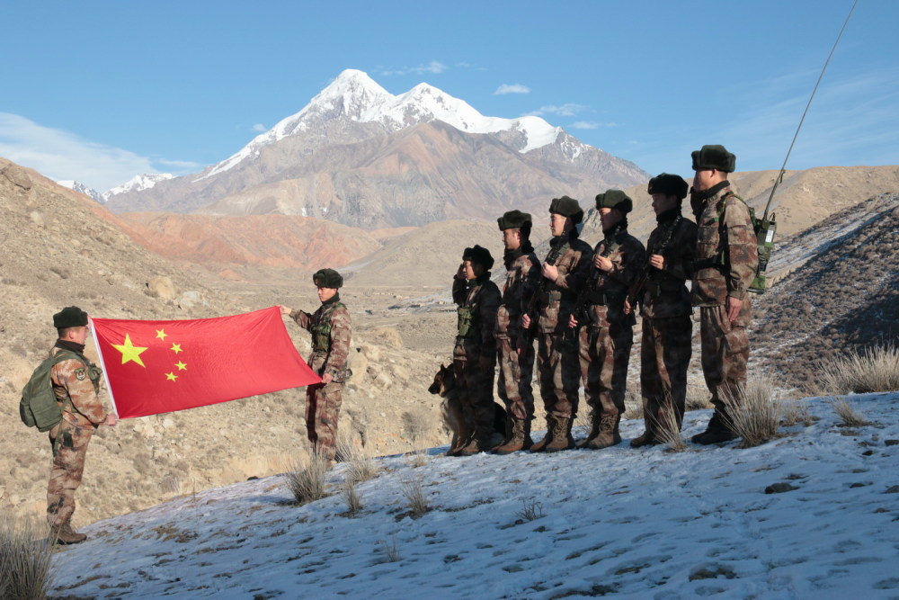 将士卫国戍边,怎容他人亵渎?请记住这些战士清澈的爱,只为中国