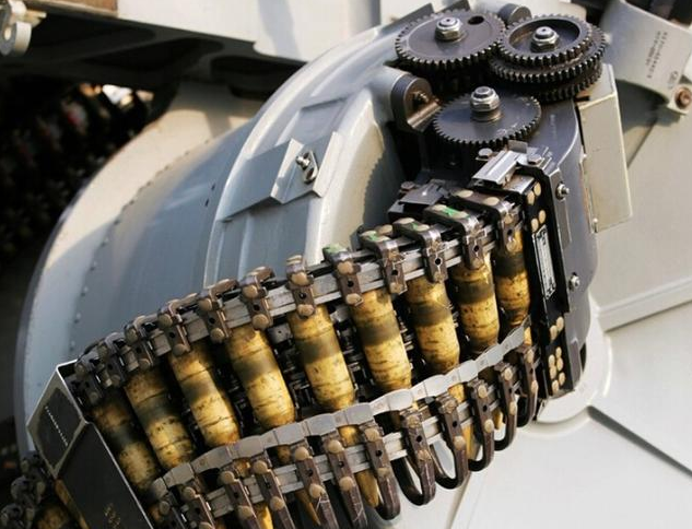 发/分钟,但其备弹量却很有限,诸如卡什坦的30毫米炮弹备弹量仅2000发