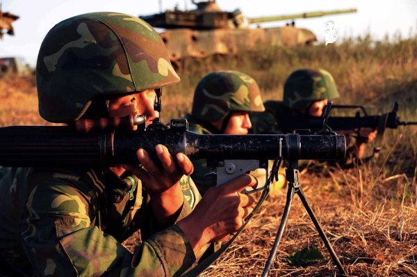 钢铁是这样炼成的看中国军人钢铁军魂