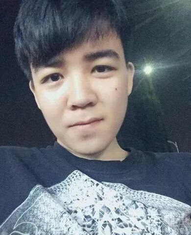 悲哀的易虎臣:14岁因《变形计》走红,贪图享乐终身败名裂