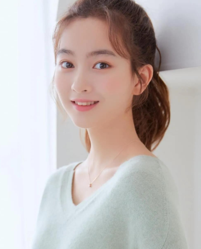 14岁葛素媛近照曝光,颜值成焦点!