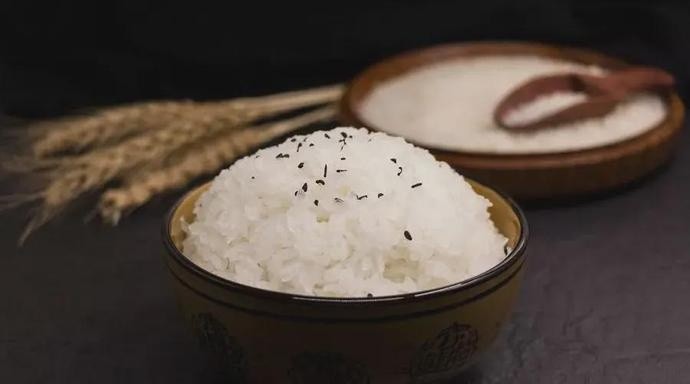 吃宵夜|吃得越多寿命越短？不敢吃宵夜了！