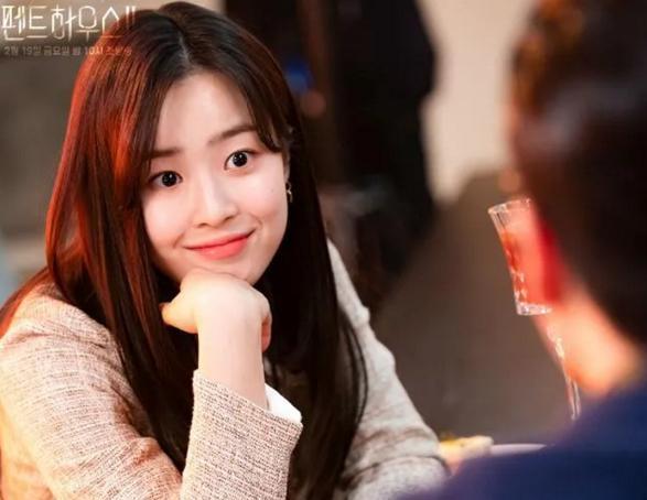 顶楼2唯一新角色和恩星关系超好