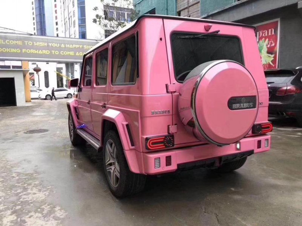 因为奔驰大g的外观设计就是和别的车型不太一样