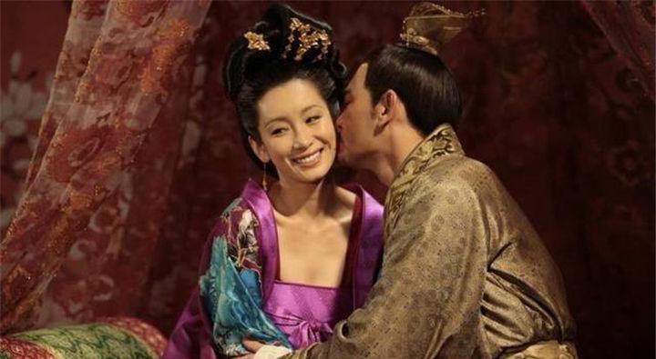 武则天跟李世民十一年没有怀孕,他的儿子就用了一夜,原因很简单