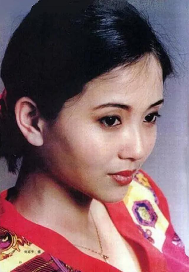 "小白菜"陶慧敏:为前夫守寡10年,改嫁周迅恩师,如今幸福