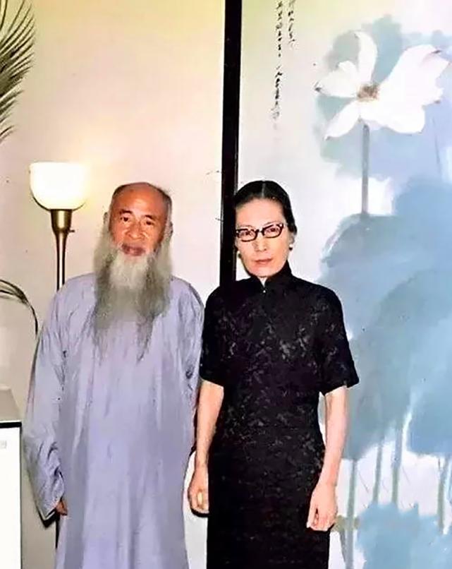 杨秀琼,广东东莞人.