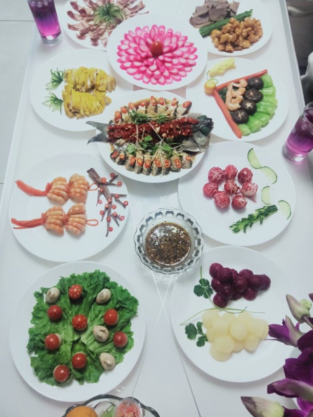 孩子和我做的年夜菜出炉不愧是花了5个小时精致的不忍下筷子