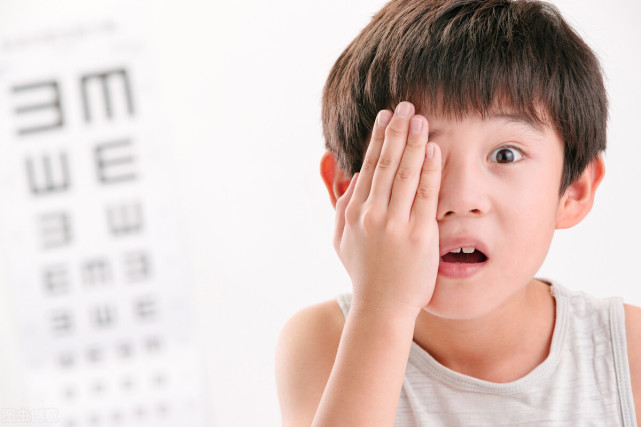 儿童青少年近视防控，近视度数，角膜塑形镜，控制视力
