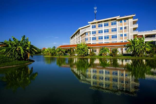 广西北海一停办8年的大学重获新生!并与本地知名高校进行合并!