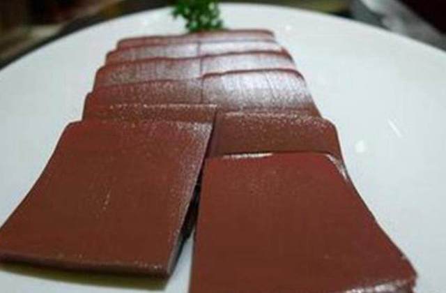 这些美食都是人工合成的,你还傻呼呼的吃了这么久,别再被骗了