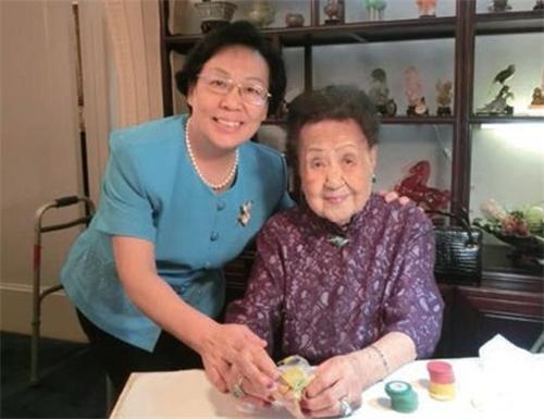 她是复旦校花爱吃肥肉从不锻炼活了112岁长寿秘诀仅3个字