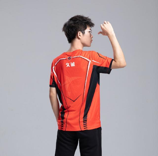 久诚终于忍不住直播再爆dyg大料他们只是想多赚一点