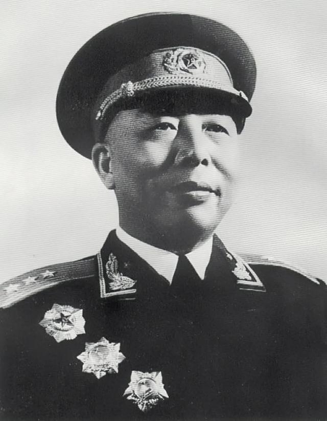 闻风丧胆,因此在部队改编后,他又被任命为第三野战军第九兵团司令员