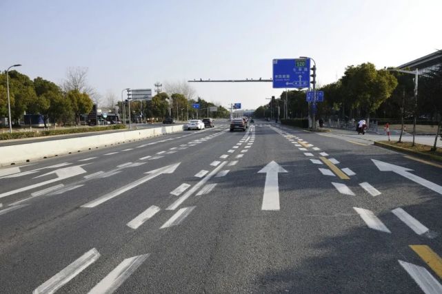 菱形标线减速提示线这些冷门交通标线你都认识吗