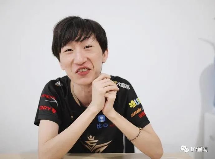 有常关注lol的水友,对于电棍这位主播肯定不会陌生!