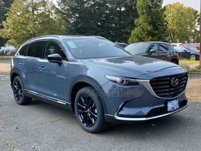 首先来看看新款马自达cx9的外观;虽作为一款中期改款产品,但它的前脸