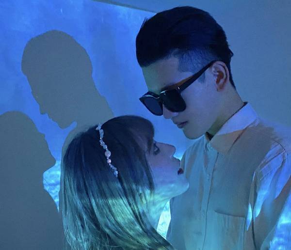 郝一点首次谈及恋情危机双方默契下降霸总越来越油腻