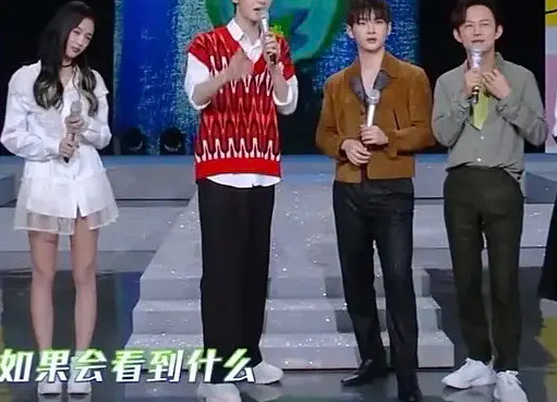 创4学员继年龄作假后又曝身高存质疑在何炅参照下输给周震南