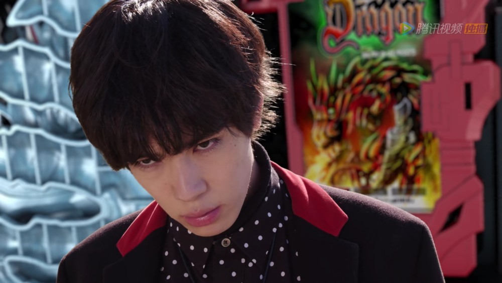 假面骑士圣刃:飞羽真获得禁断之力陷入暴走,真理圣主