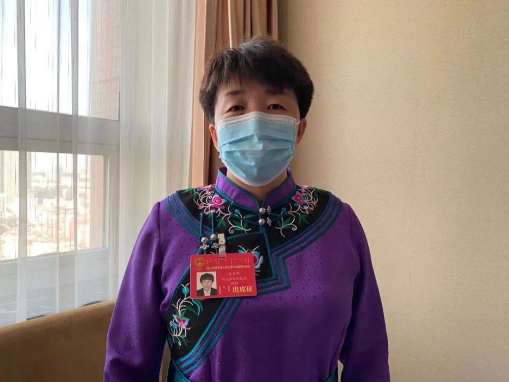 季旅游搭上脱贫快车道人大代表乌日娜:02代表胥雅丽在采访中告诉记者