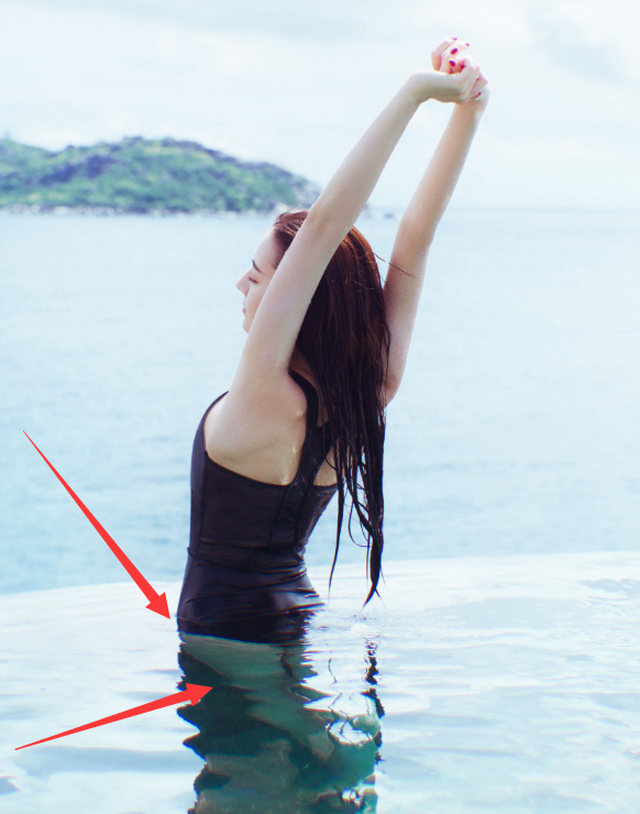 迪丽热巴终于敢穿一次穿泳装站清水里透出她的腿围差距不是一点点