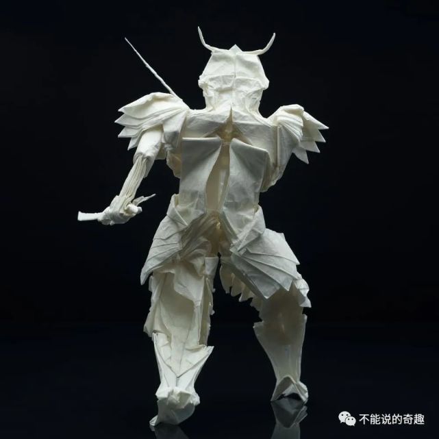 芬兰网友仅用一张纸不加任何切割和撕裂折出逼真形象拍案叫绝