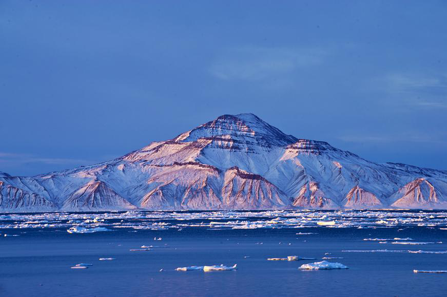 中国导弹不敢飞太平洋被迫绕圈北极俄一句实话刺痛美国神经