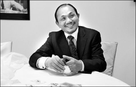 江西赌王尧建云90年代身家上亿却因一事被砍断双腿三根手指