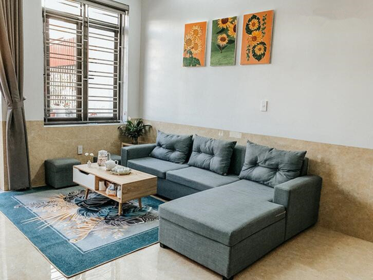 贫穷女孩工作3个月花11万为父母建座房子称会同时做10份工