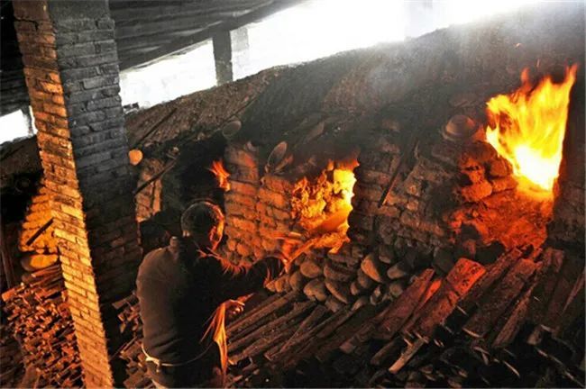 被誉为"瓷皇"的柴窑,究竟有什么魅力让收藏家争得头破血流?_腾讯新闻