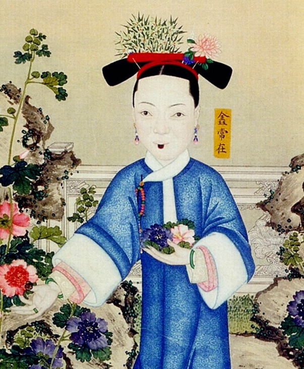 她是咸丰最早的妃子入宫五年离奇去世死后慈禧亲自祭奠