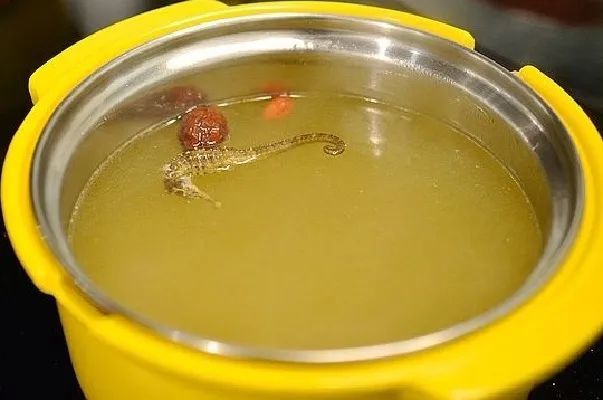 烹调方法之—"吊汤",宴请宾客讲究四菜一汤,这个汤该怎么做?