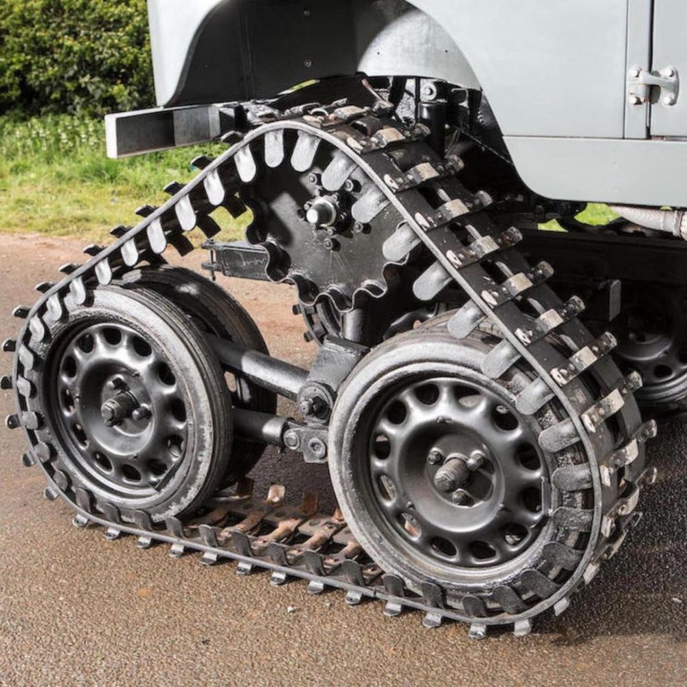 1958年的路虎越野车履带式设计使其成为越野王者之一