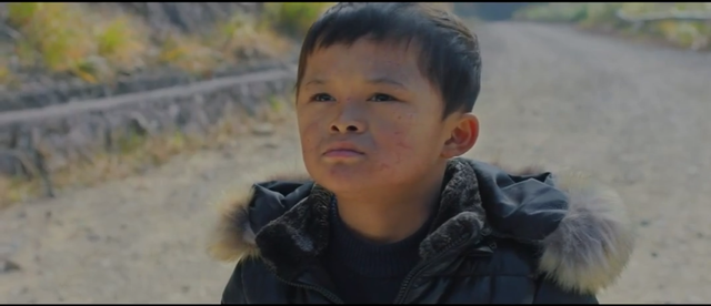 小马云拍过两部电影分别彰显了愚昧与奢侈暗含其形象定位