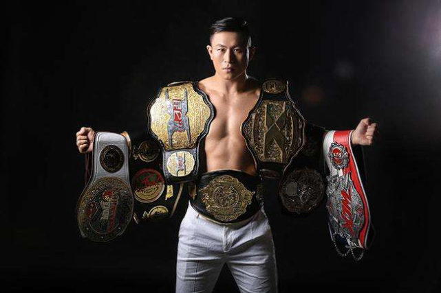 搏击阿虎:王赛是双骨李景亮是单骨,王赛一顿摩擦后