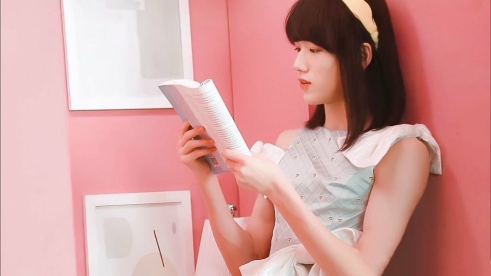 宋亚轩手机图片百变宋亚轩喜欢的样子他都有男扮女装太可了