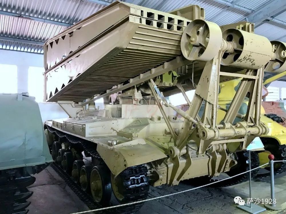 二战英军胜利最重要的因素瓦伦丁架桥坦克萨沙的兵器图谱第203期