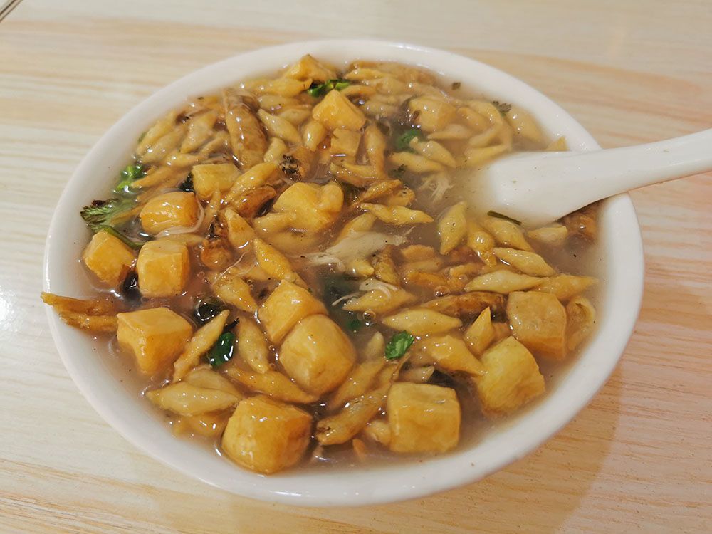 到山东菏泽,牡丹之都菏泽,羊肉汤是特色美食,单县羊肉汤,曹县小鱼汤