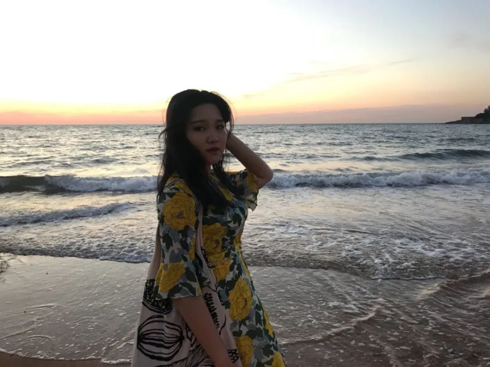 月薪1万和月入10万的真实差距扎心了成年人的崩溃从穷开始