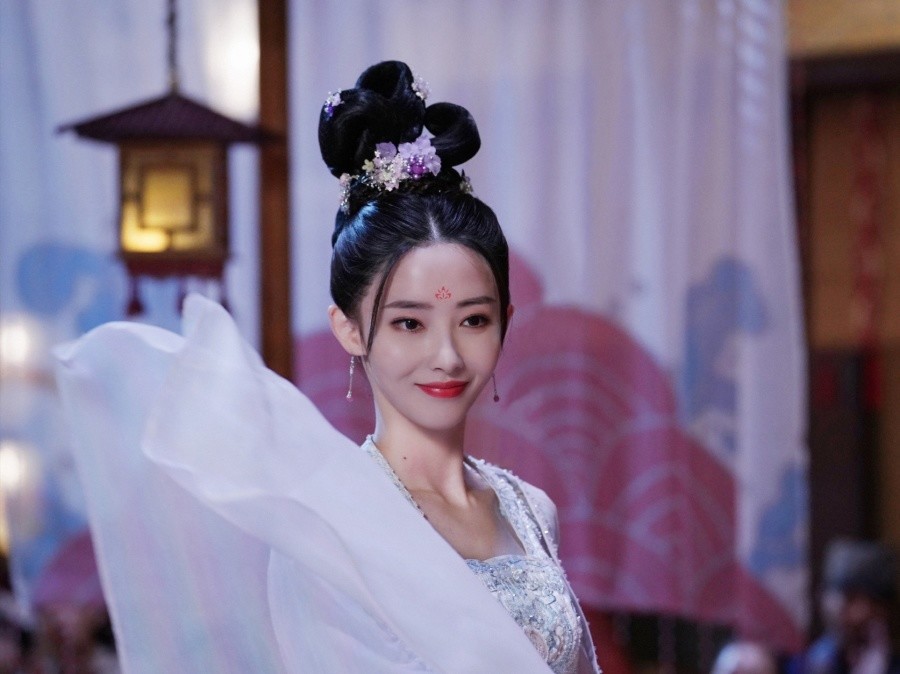 赘婿再登热搜榜聂云竹跳舞宛如天仙现实中却让人捧腹大笑