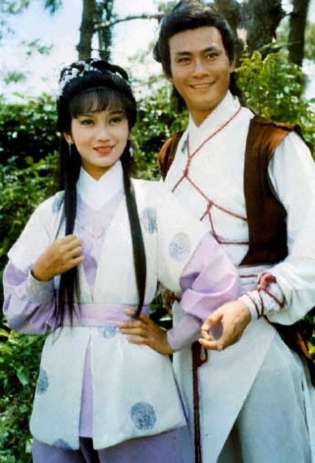 因迷恋赵雅芝遁入空门,醒醒吧,别再被黄元申的深情"骗"了