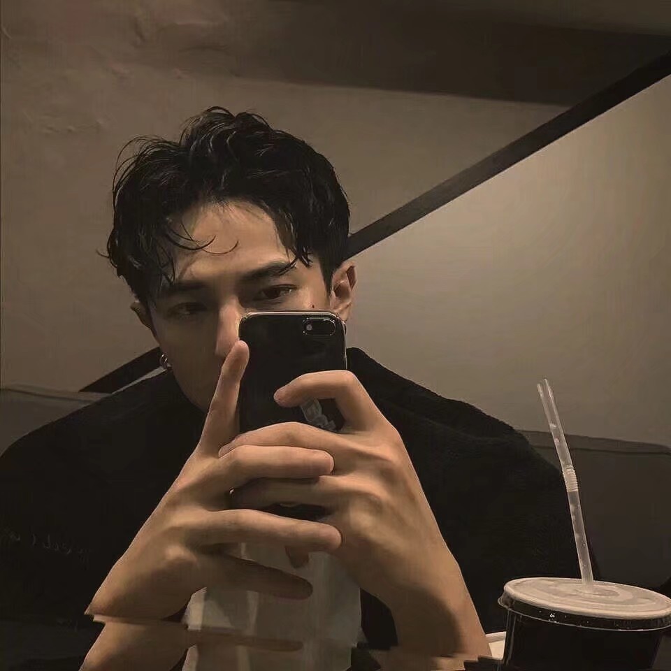 凭什么后来者居上男生头像