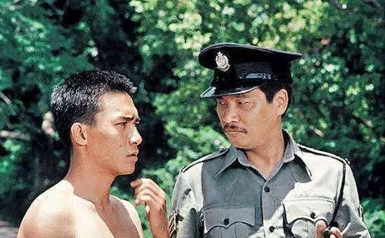 在1985年他接下《新扎师兄》这部戏, 再次成功翻身,并且迎来自己的
