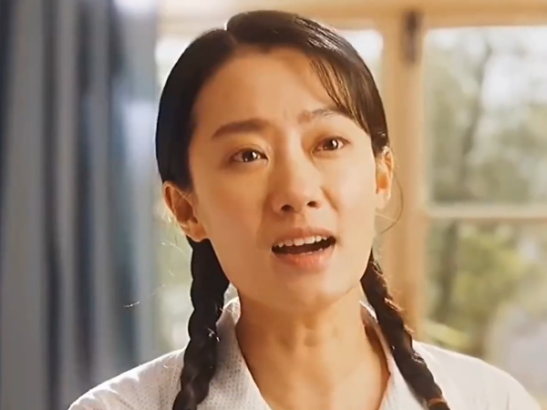 《你好李焕英》一个细节,成全剧最大"伏笔",原来开头就是结局