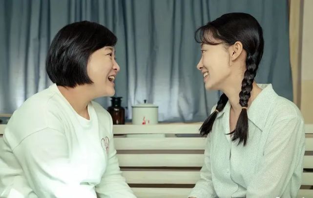 李焕英票房超40亿我们笑着笑着就哭了