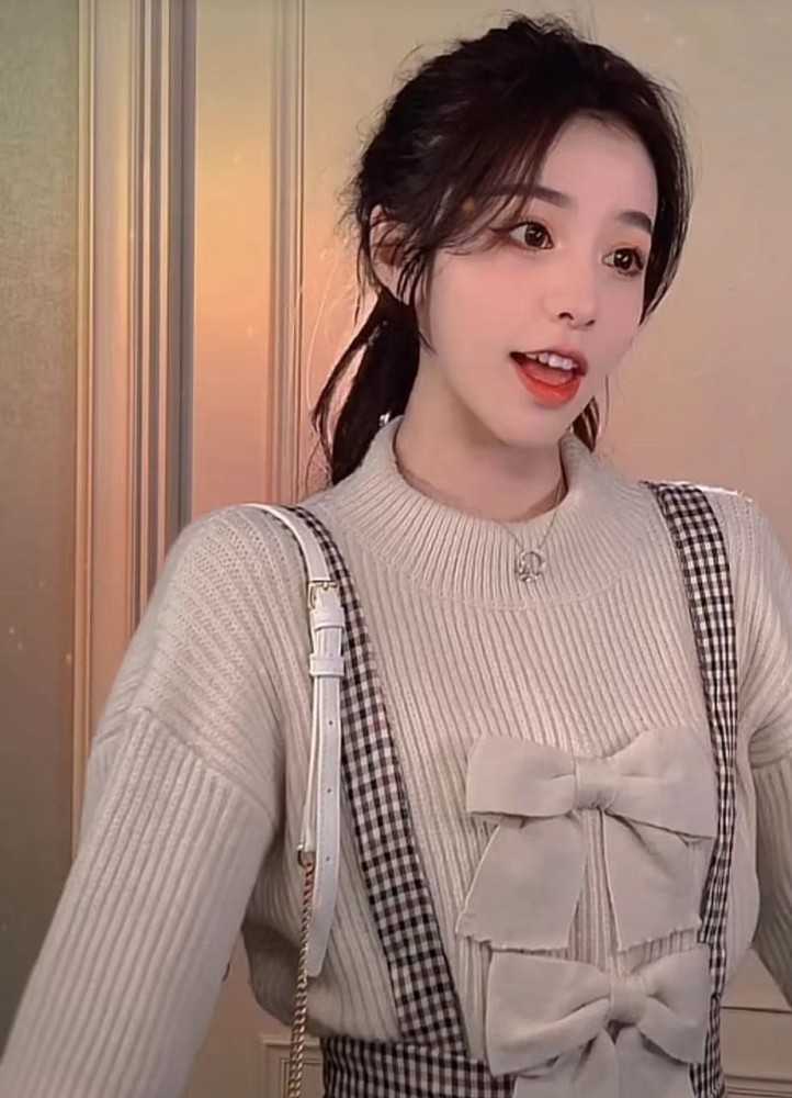 刘思瑶公布选男友标准,第一个条件就让人望而生畏,滤镜拉满开始变得