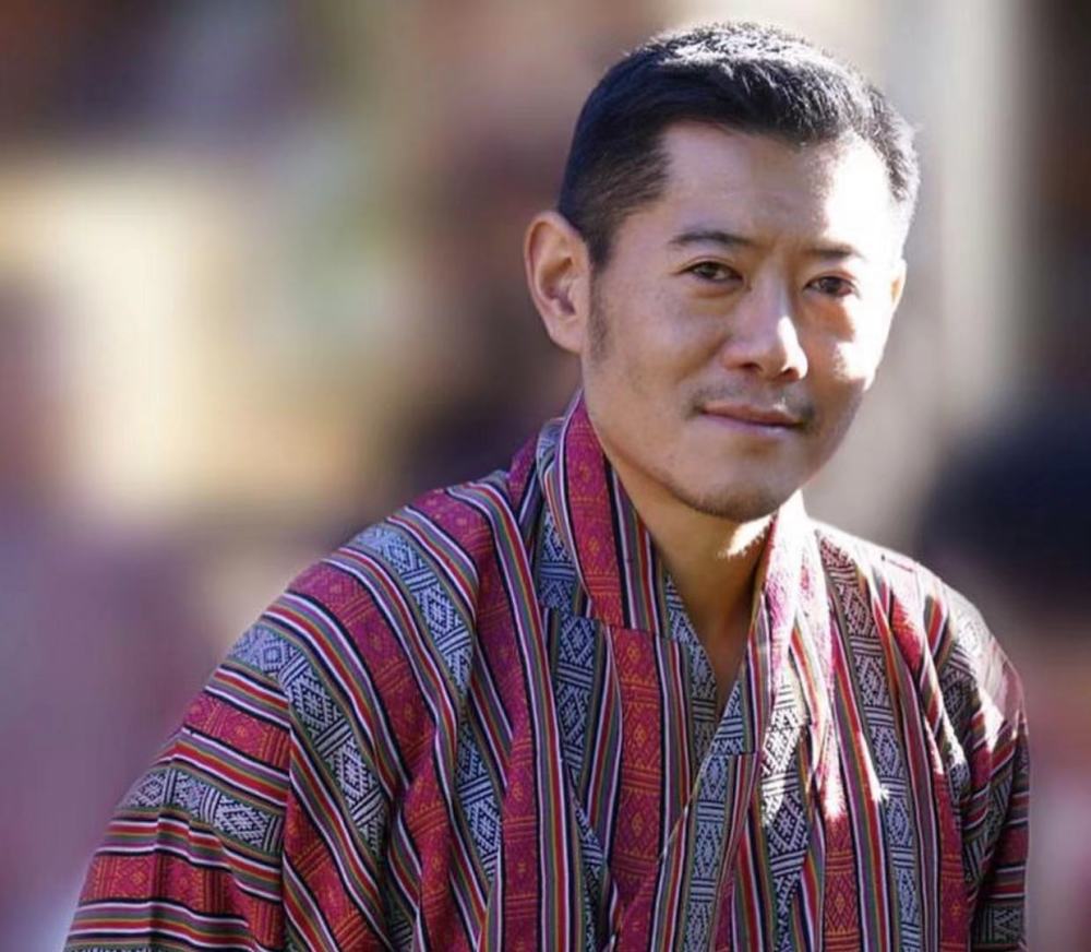 不丹国王三口齐亮相真养眼!