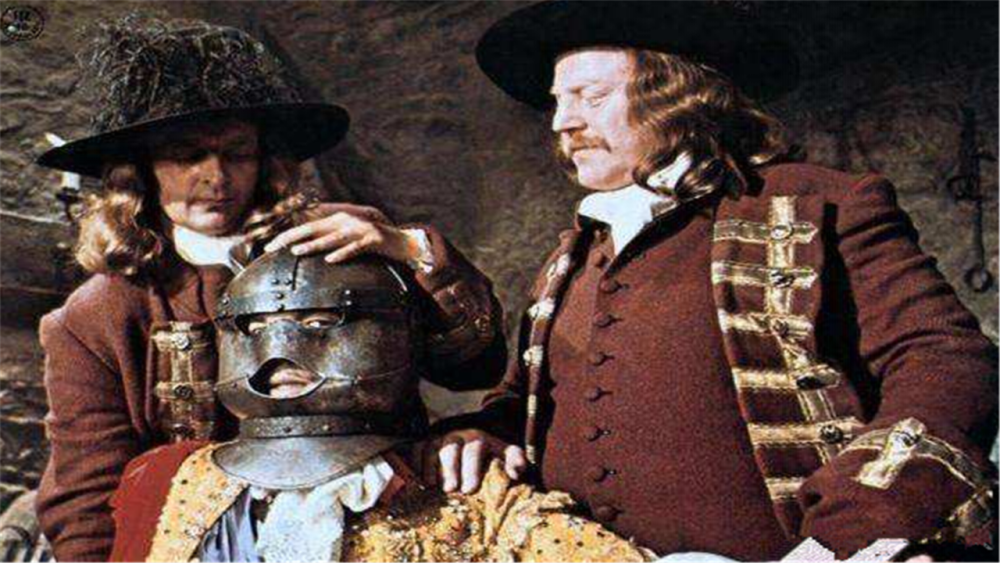 法国"铁面人",地牢中被监禁34年,死后留下一串神秘字符_腾讯新闻