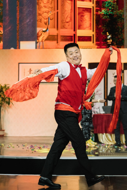 《欢乐喜剧人7》王宁首演冷冻人 宋晓峰为打工人发声